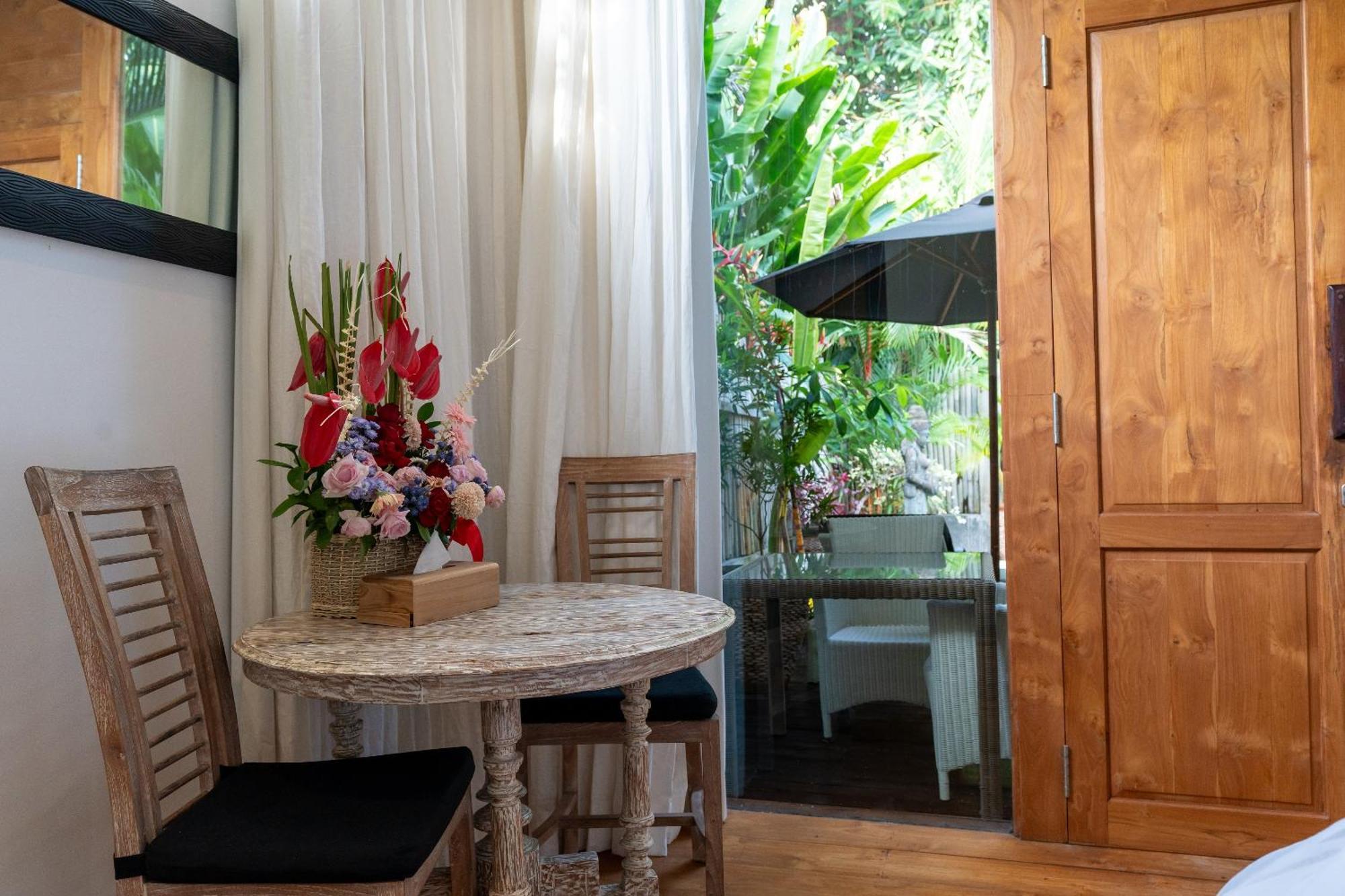 Отель The Gardens Seminyak Экстерьер фото