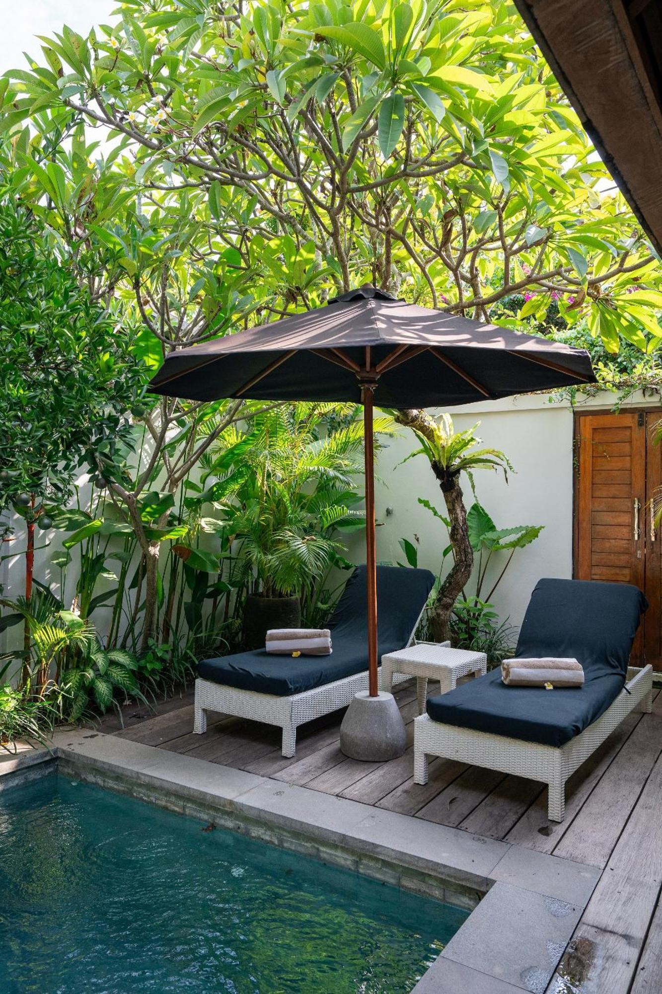 Отель The Gardens Seminyak Экстерьер фото