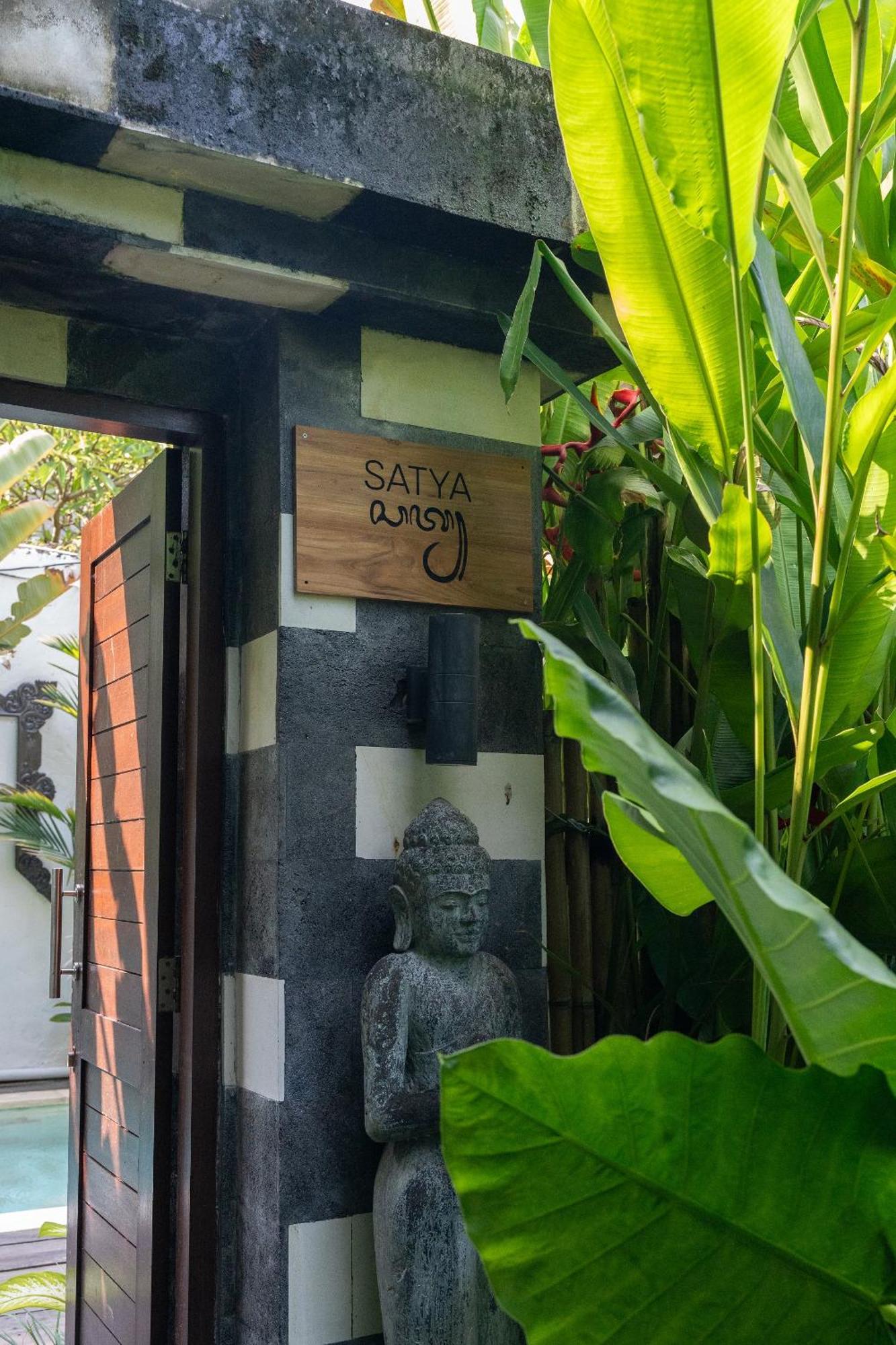 Отель The Gardens Seminyak Экстерьер фото